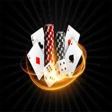 Suasana meja Live Casino oldtoto dengan dealer cantik dan atmosfer kasino mewah